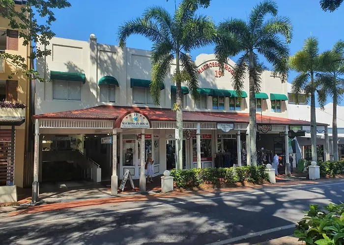 Macrossan House Boutique Holiday Apartments